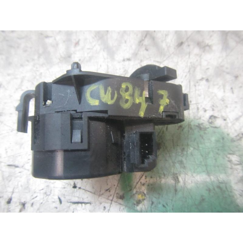 Recambio de motor apertura trampillas climatizador para bmw serie 5 berlina (e60) 525d referencia OEM IAM  69303009 