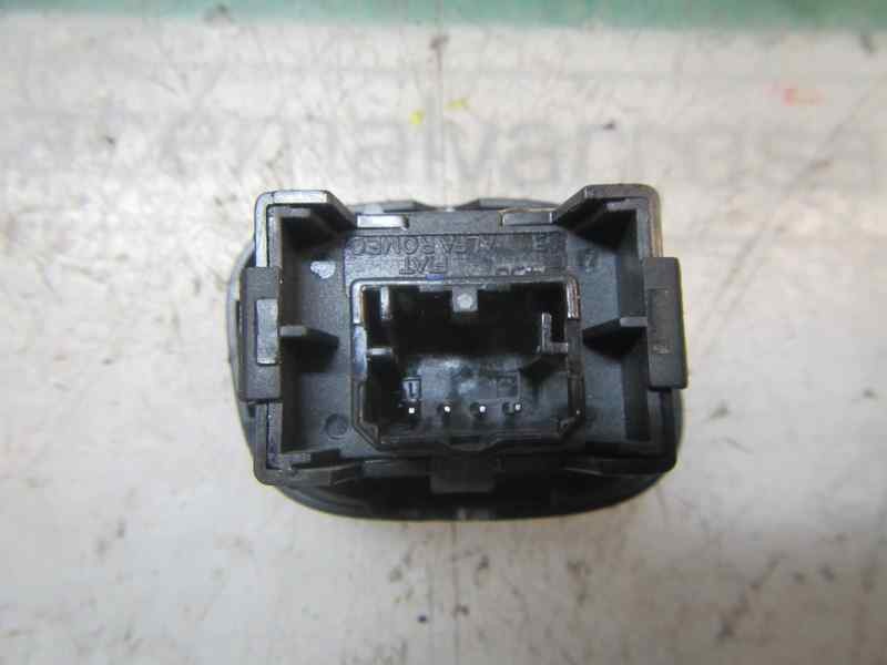 Recambio de mando elevalunas delantero derecho para fiat panda (319) easy referencia OEM IAM 735536760  