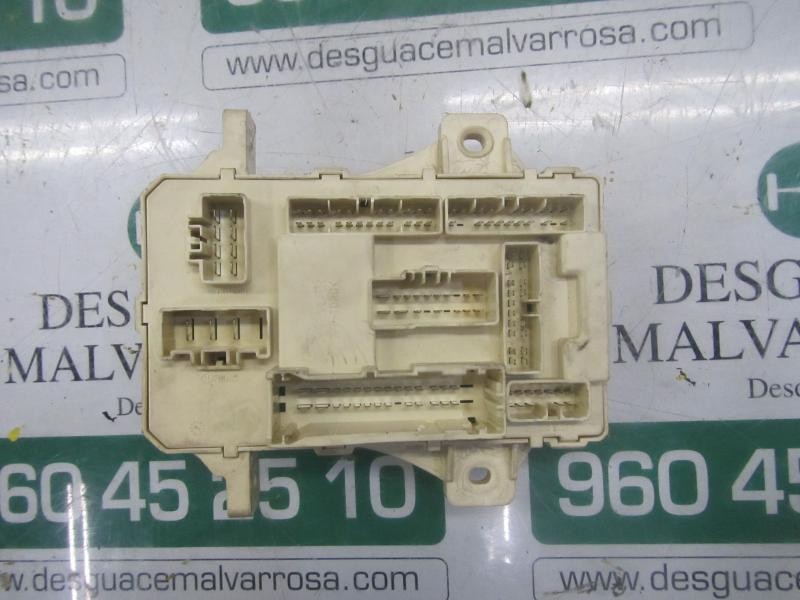 Recambio de caja reles / fusibles para hyundai i30 1.6 crdi cat referencia OEM IAM 919501H510 919501H510 
