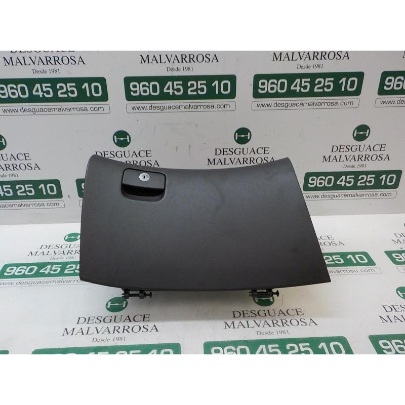 Recambio de guantera para hyundai i30 1.6 crdi cat referencia OEM IAM 845102R011WK  