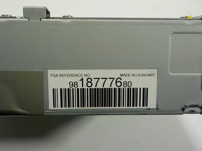 Recambio de sistema audio / radio cd para toyota proace city 1.5 dci referencia OEM IAM  9818777680 