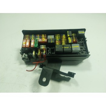 CAJA RELES / FUSIBLES A1645402372 A1645402372 