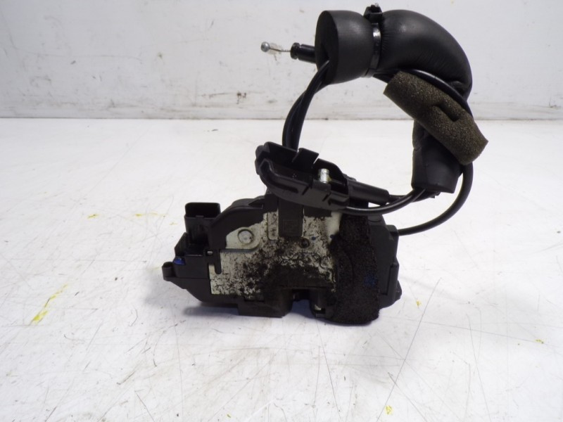 Recambio de cerradura puerta delantera derecha para renault scenic iii grand dynamique referencia OEM IAM 805020006R  