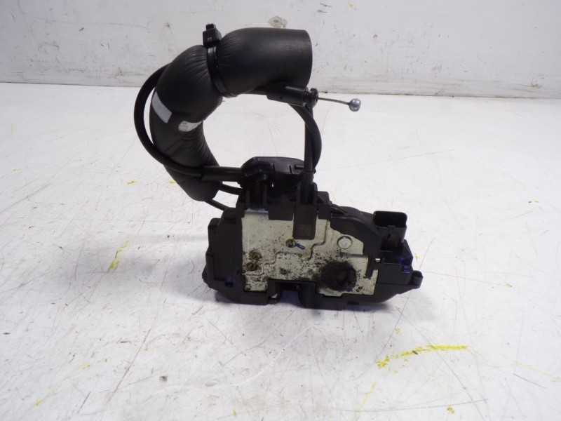 Recambio de cerradura puerta trasera izquierda para renault scenic iii grand dynamique referencia OEM IAM 825030032R  