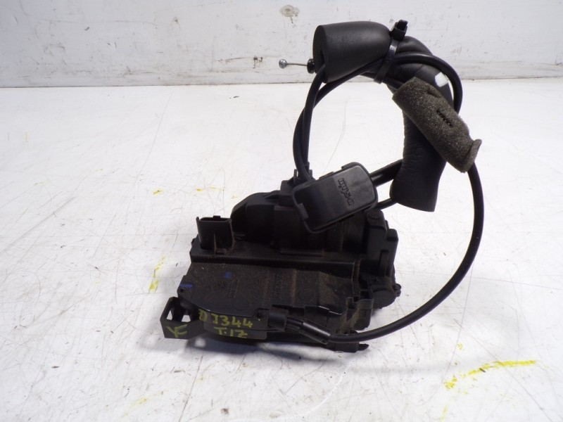 Recambio de cerradura puerta trasera izquierda para renault scenic iii grand dynamique referencia OEM IAM 825030032R  