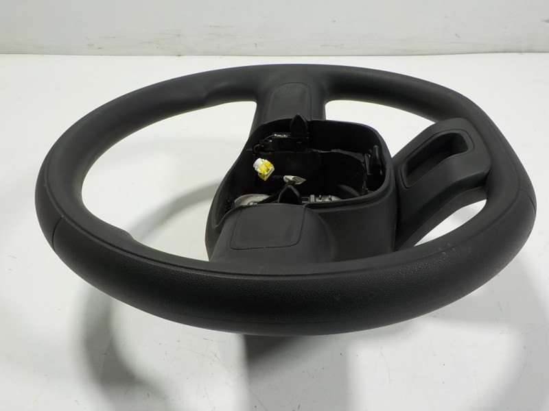 Recambio de volante para toyota proace city 1.5 dci referencia OEM IAM  98210208ZD 