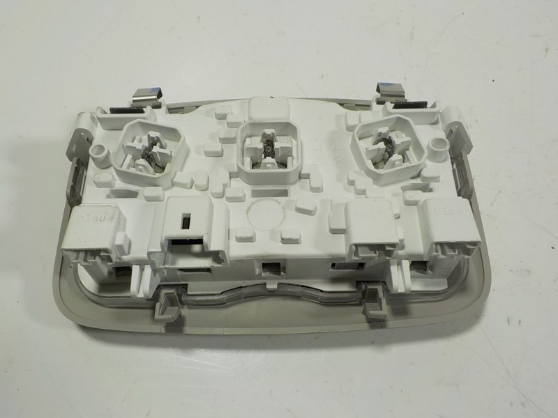 Recambio de piloto interior para toyota proace city 1.5 dci referencia OEM IAM   