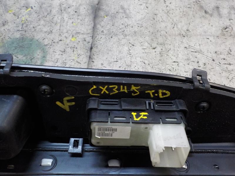 Recambio de mando elevalunas trasero derecho para jeep compass limited 4x4 referencia OEM IAM 4602933AA  