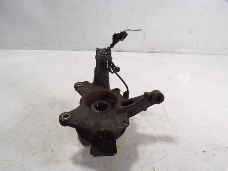 Recambio de mangueta delantera derecha para renault scenic iii grand dynamique referencia OEM IAM 400140080R  