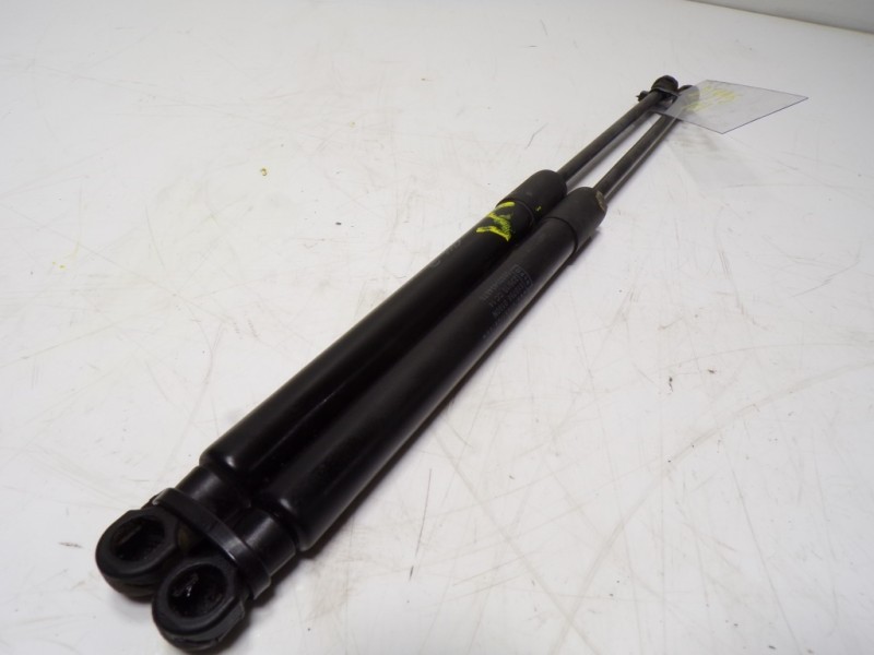 Recambio de amortiguadores maletero / porton para alfa romeo giulia (952) 2.2 jtdm cat referencia OEM IAM 50543487 5107660190N 2