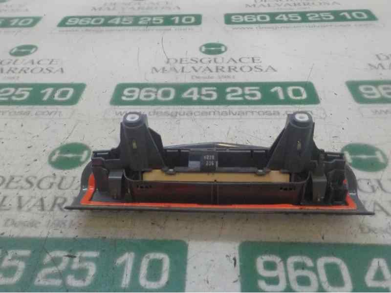 Recambio de piloto trasero central para opel corsa e business referencia OEM IAM   