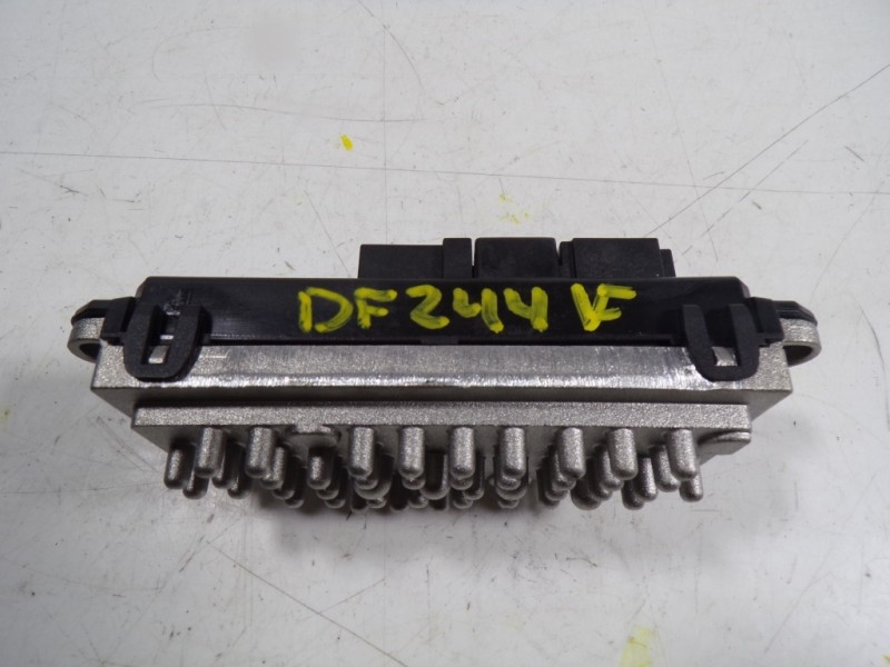 Recambio de resistencia calefaccion para audi a1 sportback (gba) 1.0 tfsi referencia OEM IAM 5Q0907521C 5Q0907521C 3BA1934602180