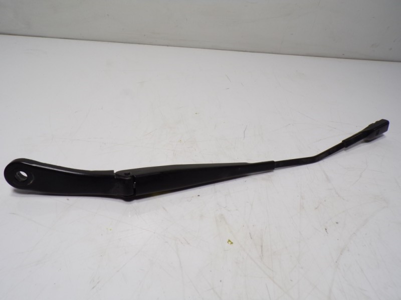 Recambio de brazo limpia delantero izquierdo para alfa romeo giulia (952) 2.2 jtdm cat referencia OEM IAM 50532570  