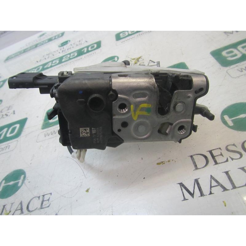 Recambio de cerradura puerta trasera derecha para peugeot 308 1.6 16v hdi referencia OEM IAM 9800617480  