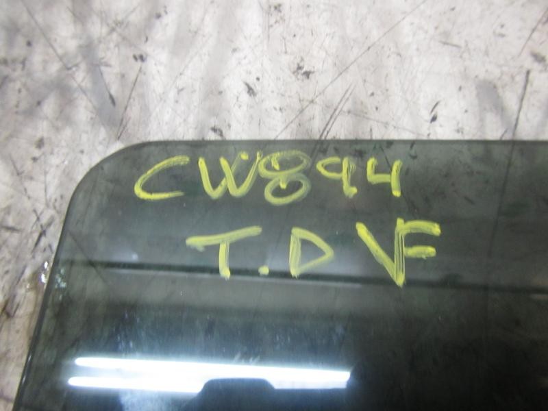 Recambio de cristal puerta trasero derecho para peugeot 208 active referencia OEM IAM 9676399680  