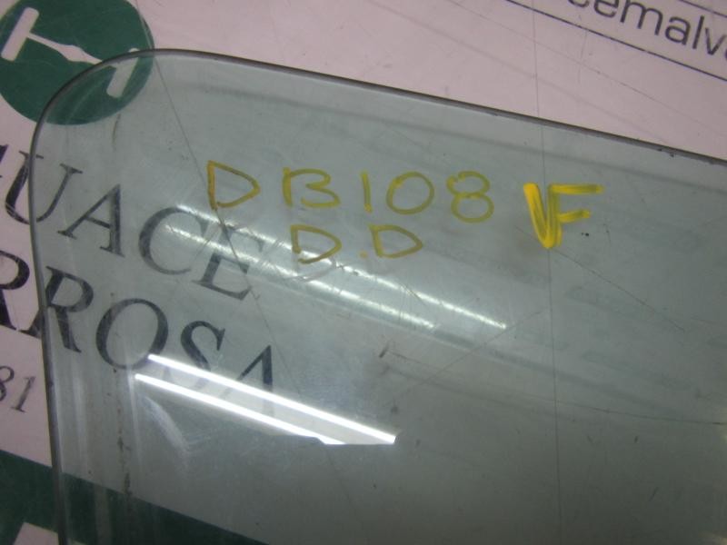 Recambio de cristal puerta delantero derecho para peugeot 308 1.6 16v hdi referencia OEM IAM 9202K5  