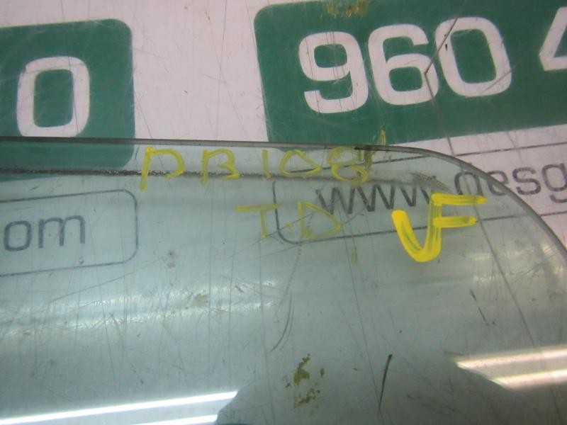 Recambio de cristal puerta trasero derecho para peugeot 308 1.6 16v hdi referencia OEM IAM 9204P5  