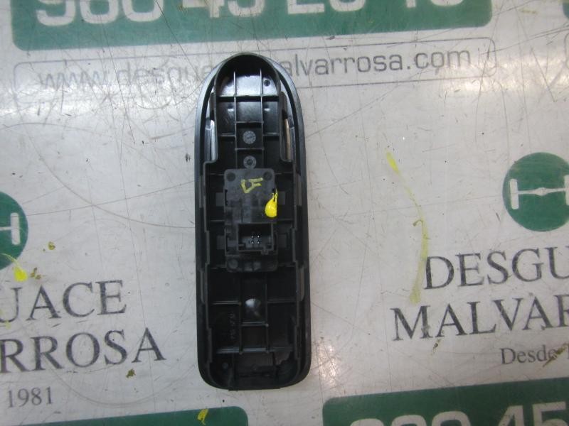 Recambio de mando elevalunas delantero derecho para peugeot 308 1.6 16v hdi referencia OEM IAM 649029  