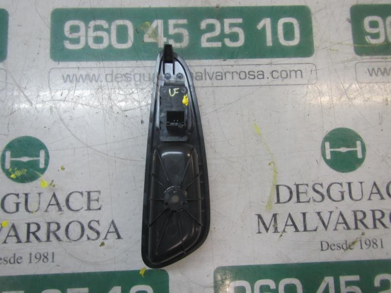 Recambio de mando elevalunas trasero derecho para peugeot 308 1.6 16v hdi referencia OEM IAM 649030  