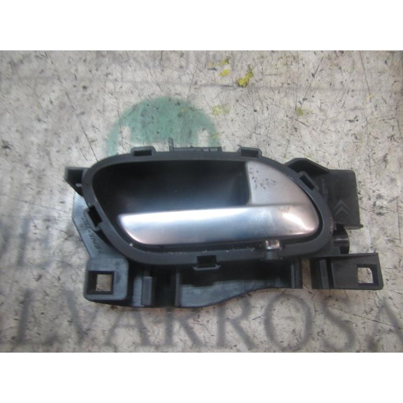 Recambio de maneta interior delantera derecha para peugeot 208 active referencia OEM IAM 9144G4  