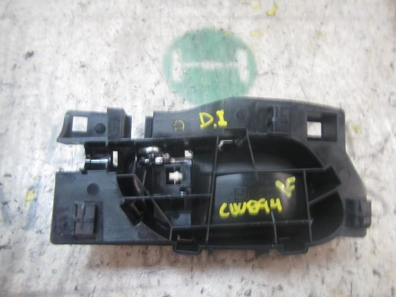 Recambio de maneta interior delantera izquierda para peugeot 208 active referencia OEM IAM 9143T8  