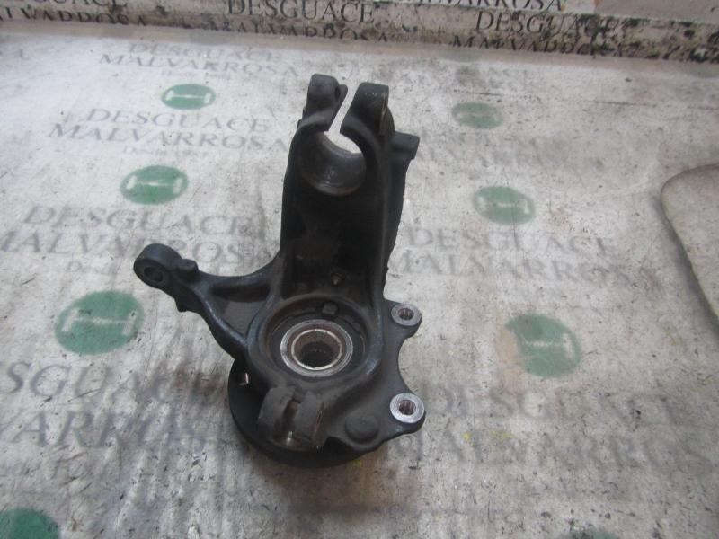 Recambio de mangueta delantera izquierda para peugeot 208 active referencia OEM IAM 1607557480  