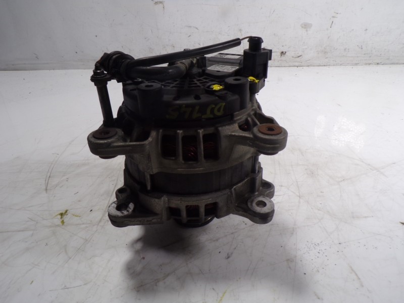 Recambio de alternador para volkswagen scirocco (138) r-line bmt referencia OEM IAM 03L903023K 03L903023K F000BL0800