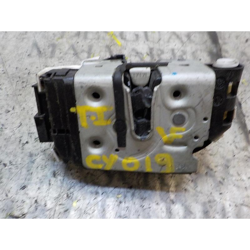 Recambio de cerradura puerta trasera izquierda para dodge caliber 2.0 16v crd cat referencia OEM IAM 4589415AF  