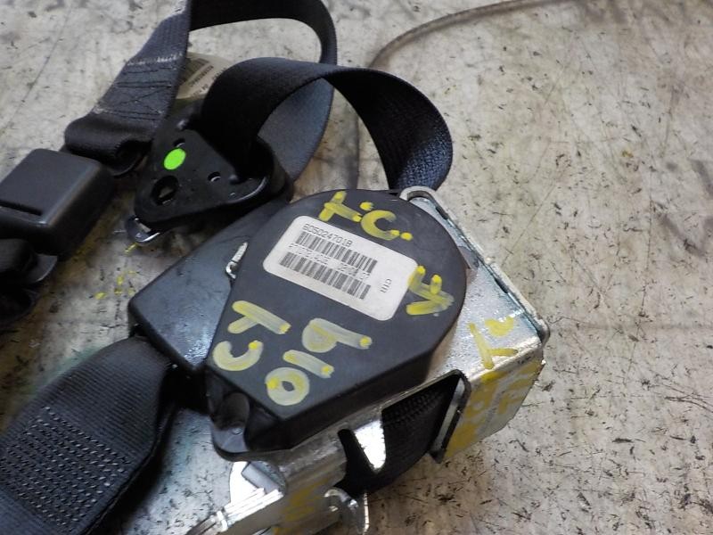 Recambio de cinturon seguridad trasero central para dodge caliber 2.0 16v crd cat referencia OEM IAM YX15XDVAC  