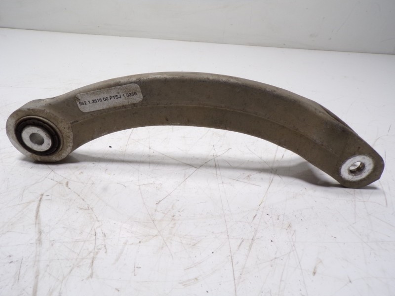Recambio de brazo suspension superior trasero derecho para alfa romeo giulia (952) 2.2 jtdm cat referencia OEM IAM 670161062  
