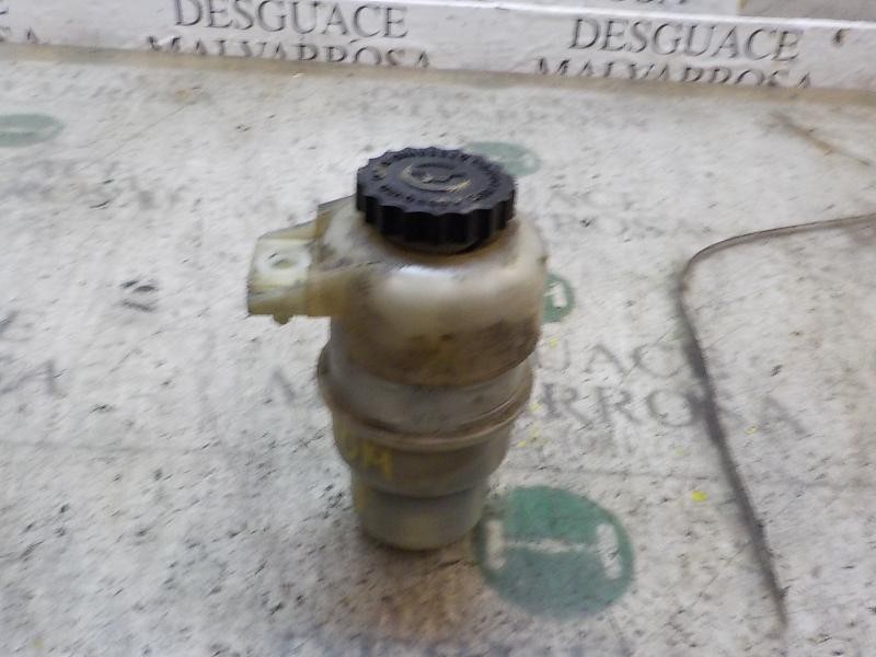 Recambio de deposito servo para dodge caliber 2.0 16v crd cat referencia OEM IAM 5105338AB  