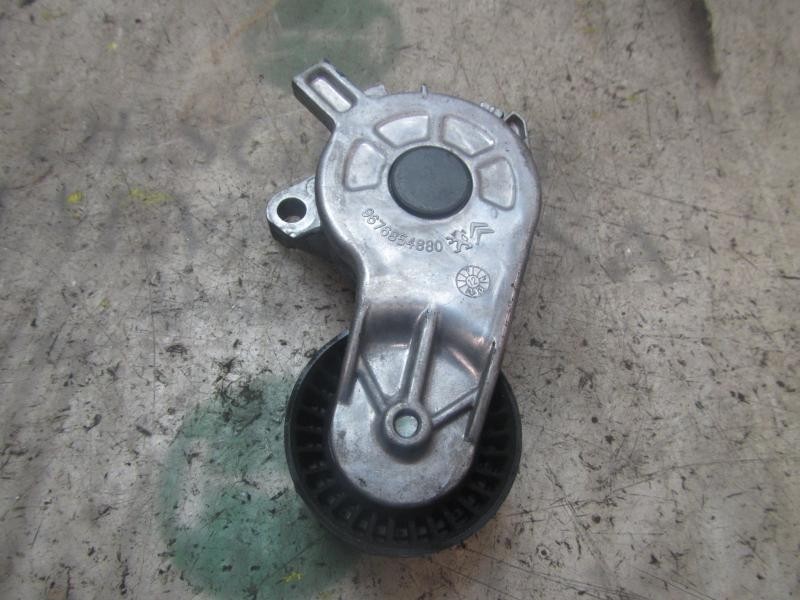 Recambio de tensor correa auxiliar para peugeot 208 active referencia OEM IAM 5751K4  