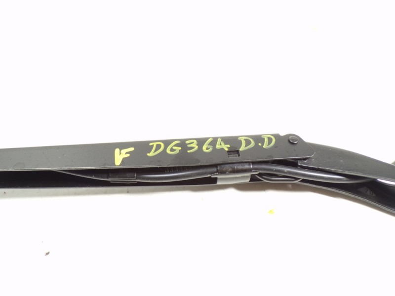 Recambio de brazo limpia delantero derecho para toyota proace city 1.5 dci referencia OEM IAM   