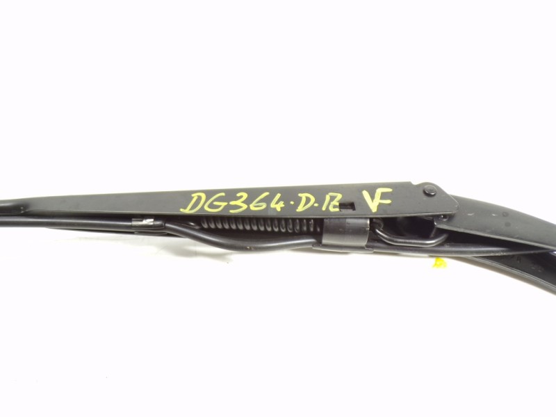 Recambio de brazo limpia delantero izquierdo para toyota proace city 1.5 dci referencia OEM IAM   