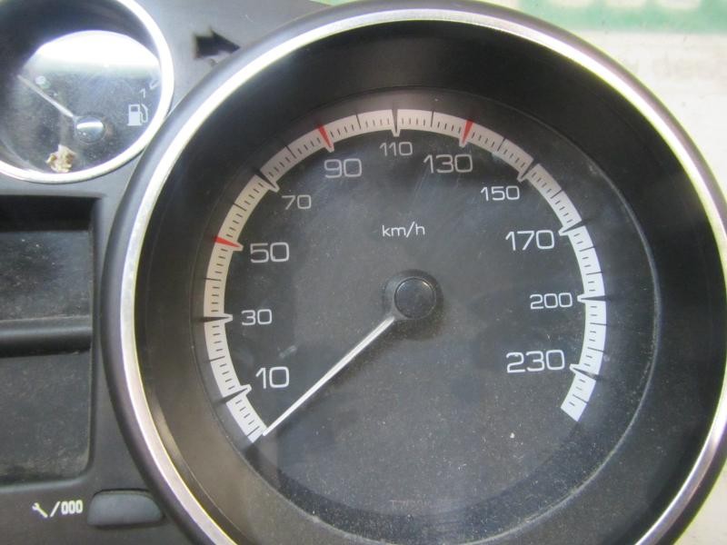 Recambio de cuadro instrumentos para peugeot 308 1.6 16v referencia OEM IAM   