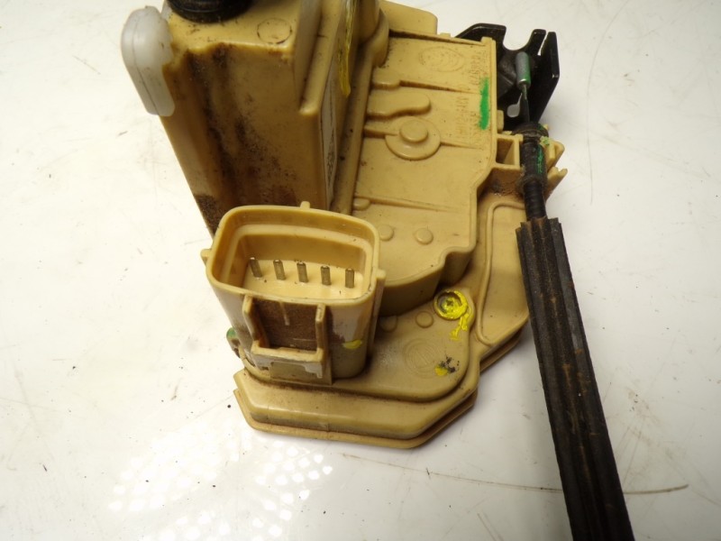 Recambio de cerradura puerta delantera derecha para alfa romeo giulia (952) 2.2 jtdm cat referencia OEM IAM 50536541 50536541 A0