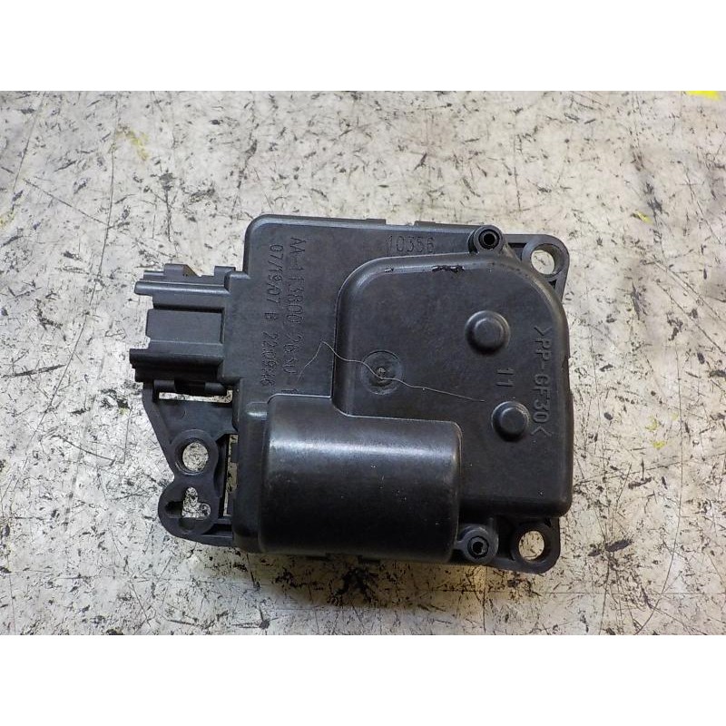 Recambio de motor electrico para dodge caliber 2.0 16v crd cat referencia OEM IAM   