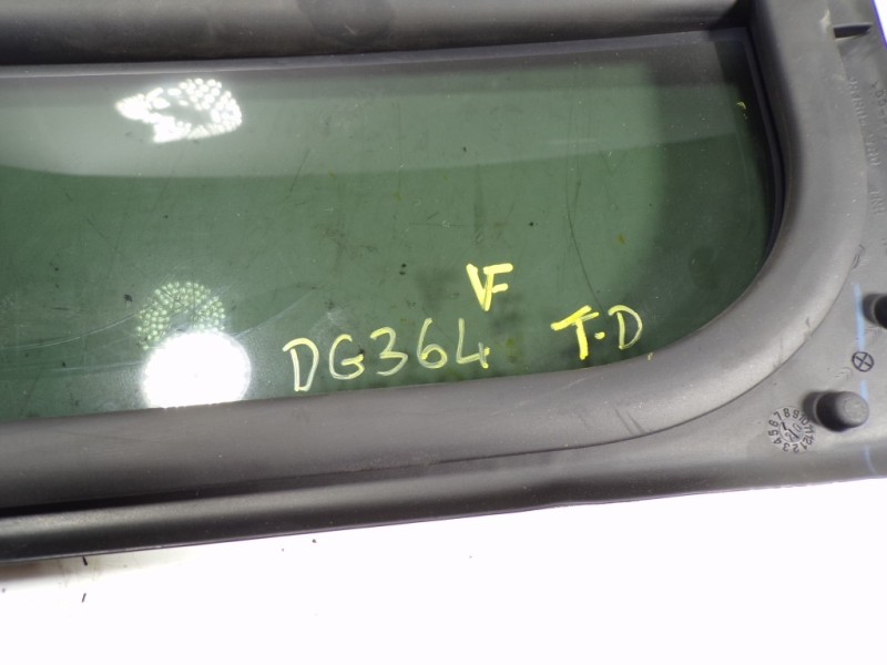 Recambio de cristal custodia trasero derecho para toyota proace city 1.5 dci referencia OEM IAM   