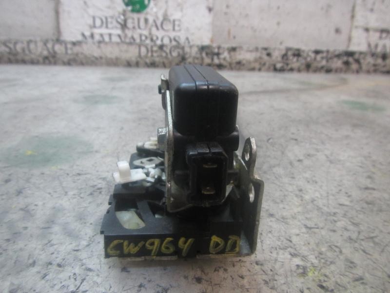 Recambio de cerradura puerta delantera derecha para dacia logan laureate referencia OEM IAM 6001547511  