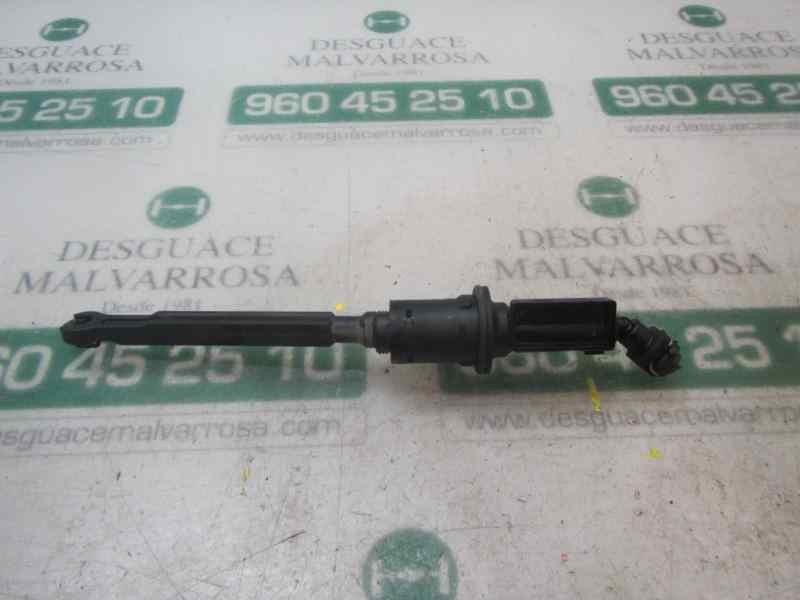 Recambio de bomba embrague para peugeot 308 1.6 16v hdi fap referencia OEM IAM 9673765980  