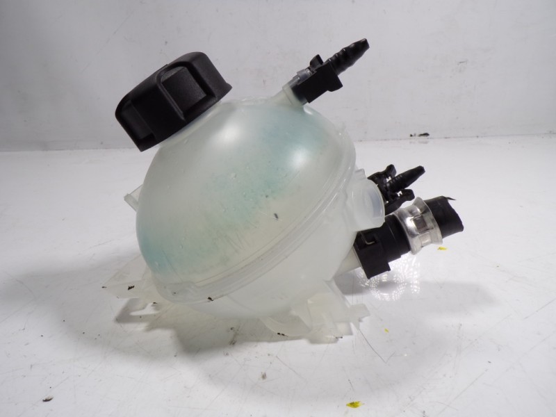 Recambio de deposito expansion para toyota proace city 1.5 dci referencia OEM IAM   