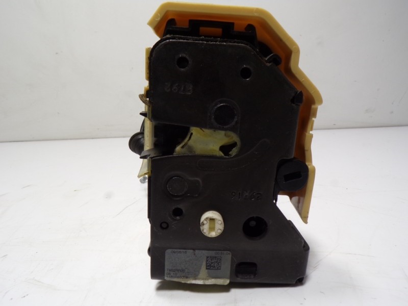 Recambio de cerradura puerta trasera derecha para alfa romeo giulia (952) 2.2 jtdm cat referencia OEM IAM 50536547 50536547 