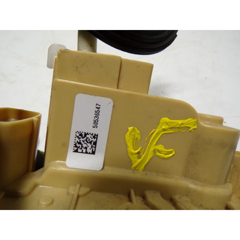 Recambio de cerradura puerta trasera derecha para alfa romeo giulia (952) 2.2 jtdm cat referencia OEM IAM 50536547 50536547 