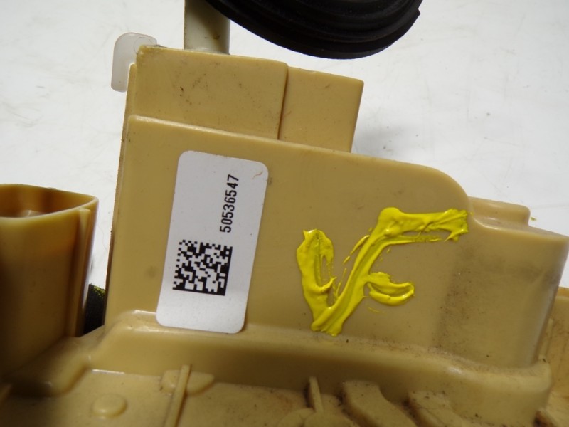 Recambio de cerradura puerta trasera derecha para alfa romeo giulia (952) 2.2 jtdm cat referencia OEM IAM 50536547 50536547 