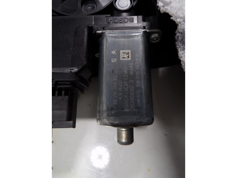 Recambio de elevalunas delantero derecho para toyota proace city 1.5 dci referencia OEM IAM  9830335980 