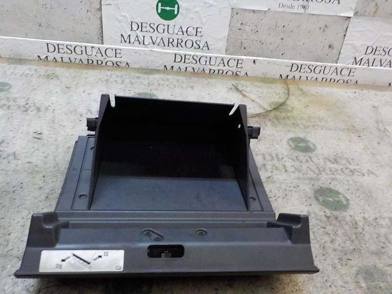 Recambio de guantera para dodge caliber 2.0 16v crd cat referencia OEM IAM 1ED791DVAA  