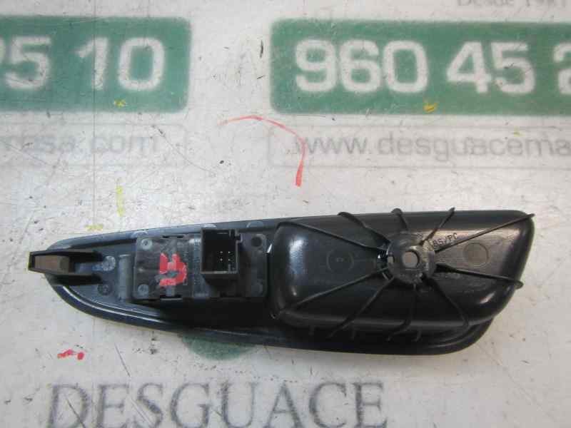 Recambio de mando elevalunas trasero izquierdo para peugeot 308 1.6 16v hdi fap referencia OEM IAM 649031  