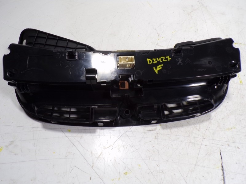 Recambio de cuadro instrumentos para citroën c3 picasso 1.4 16v referencia OEM IAM 98053829ZD 9805382977 