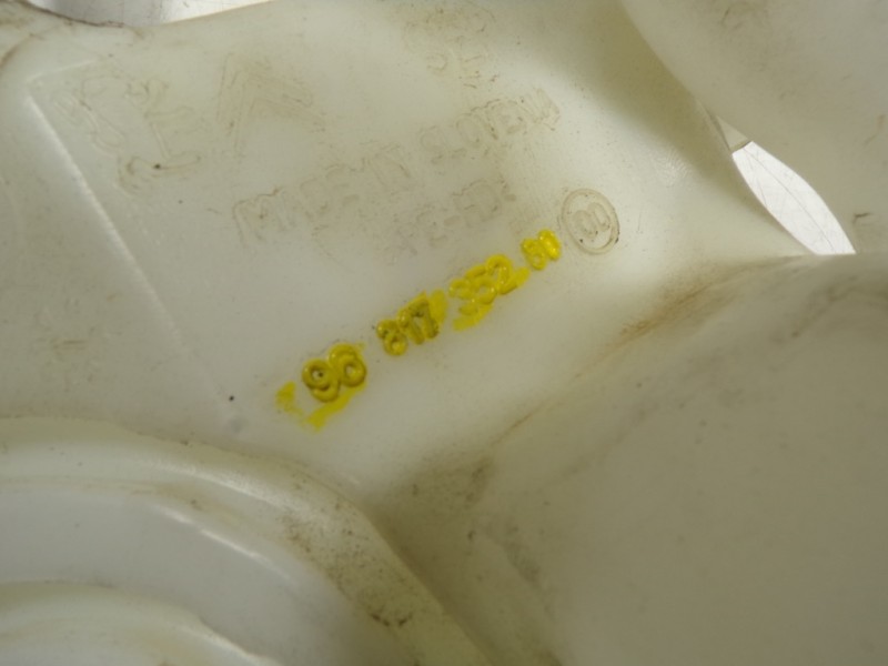 Recambio de deposito limpia para citroën c3 picasso 1.4 16v referencia OEM IAM 6431N0 9681735280 
