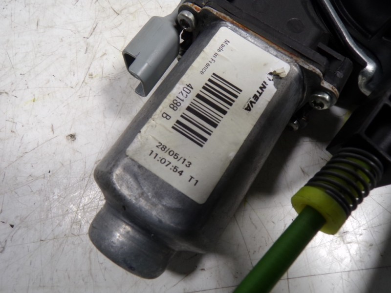 Recambio de elevalunas delantero derecho para citroën c3 picasso 1.4 16v referencia OEM IAM 9222FZ 402188B 